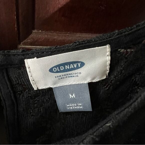 Old Navy White & Black Lace Lightweight Summer Crewneck Blouse Tank M NWOT - Picture 3 of 4